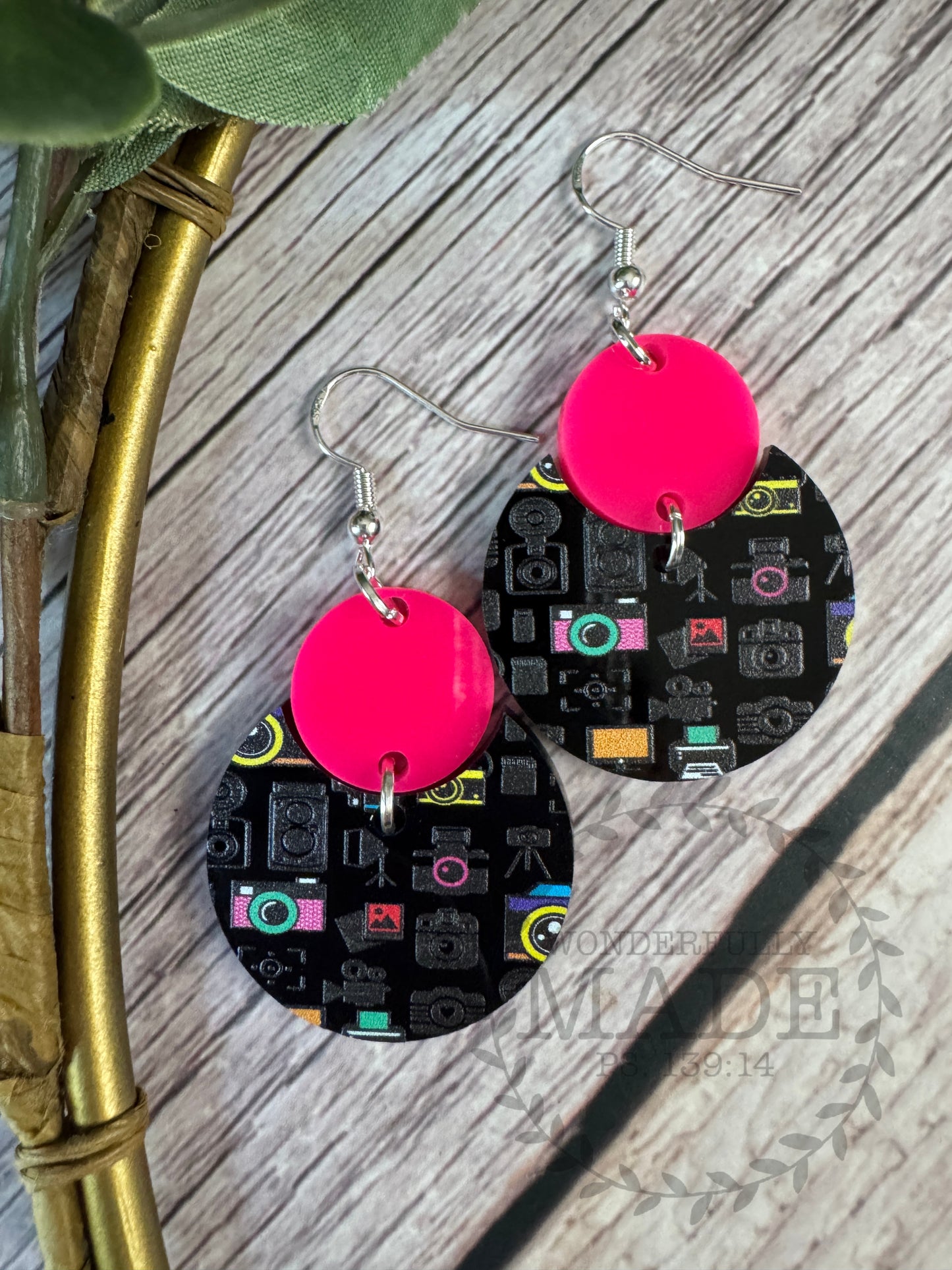 Cameras-2 Piece Circles